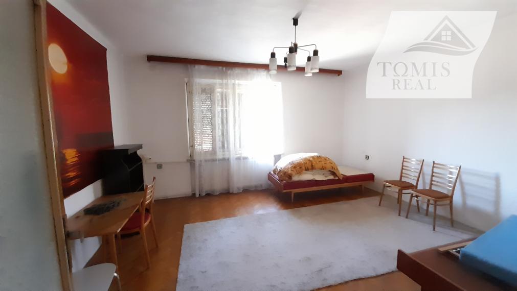 EXKLUZÍVNE na predaj rodinný dom v obci Poproč