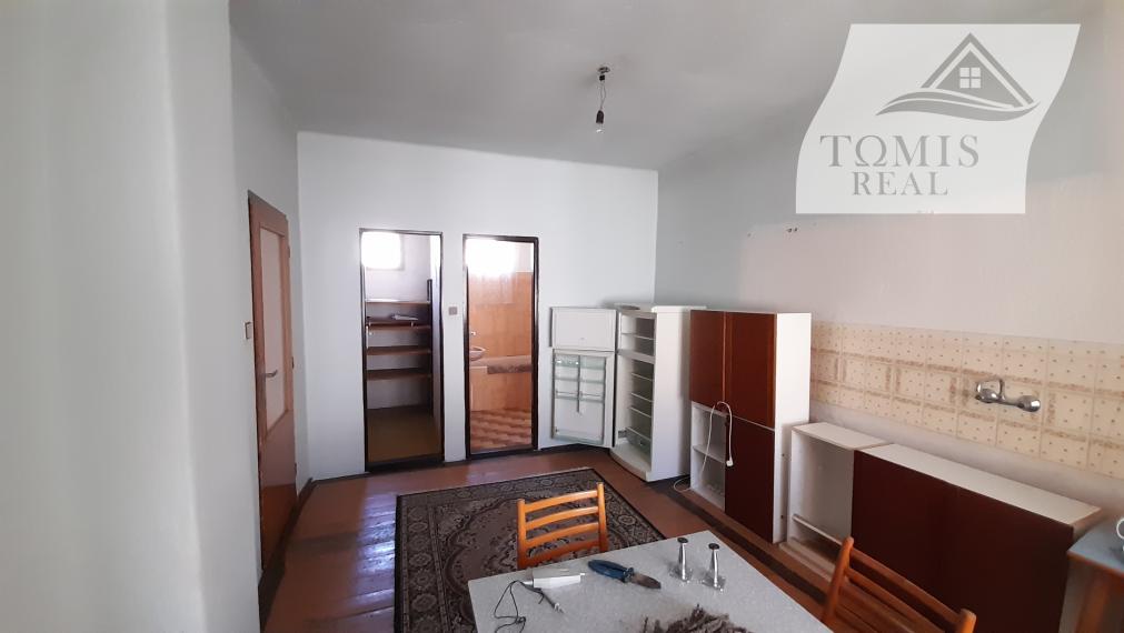 EXKLUZÍVNE na predaj rodinný dom v obci Poproč