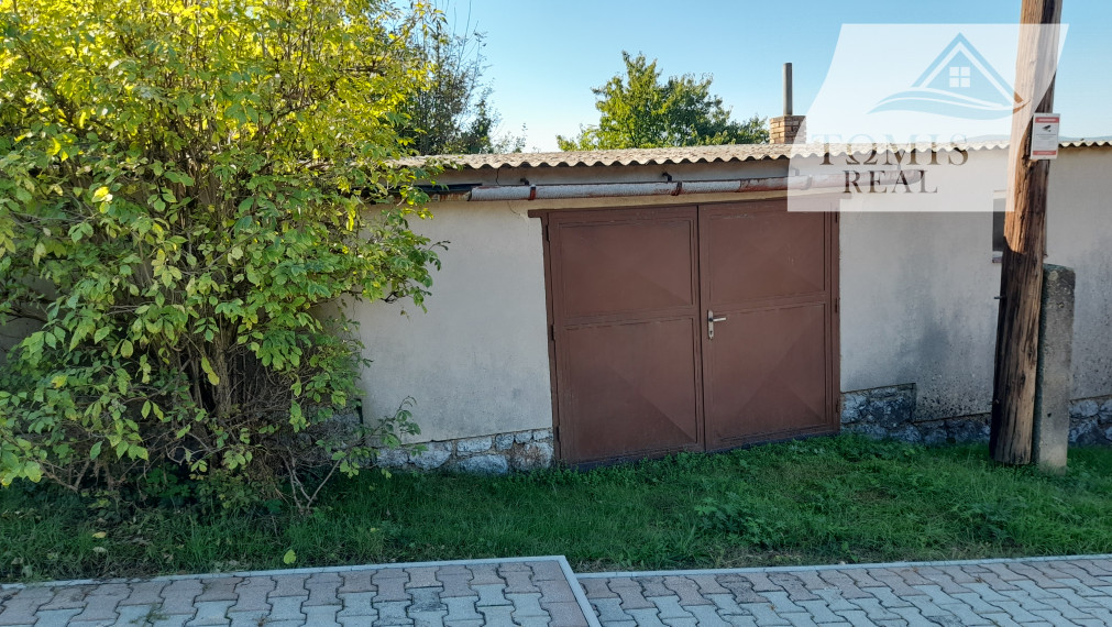 EXKLUZÍVNE na predaj rodinný dom v obci Poproč