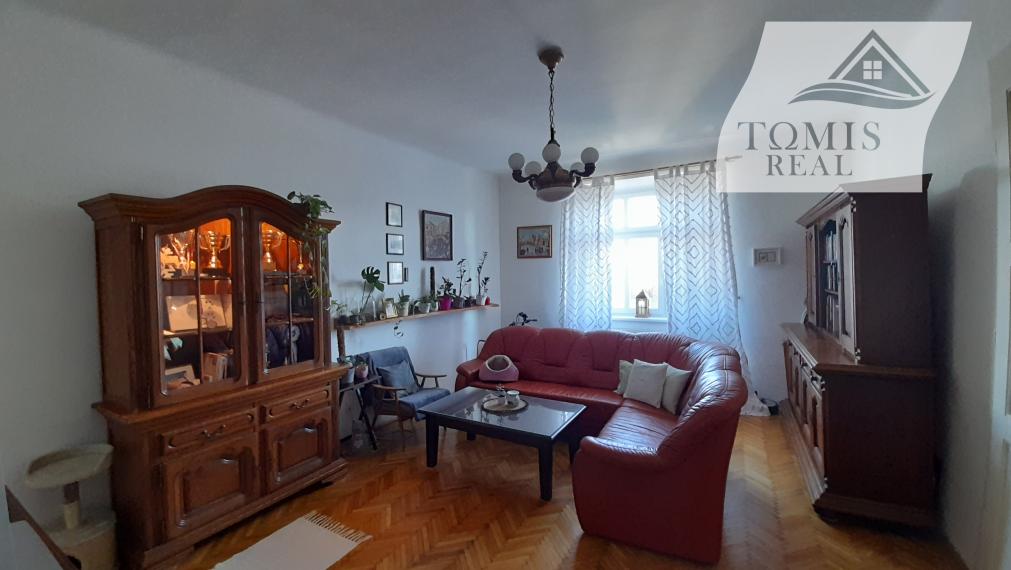 REZERVOVANÉ EXKLUZÍVNE ponúkame na predaj 2 izbový byt, 92m2 + loggia, Krivá ul.