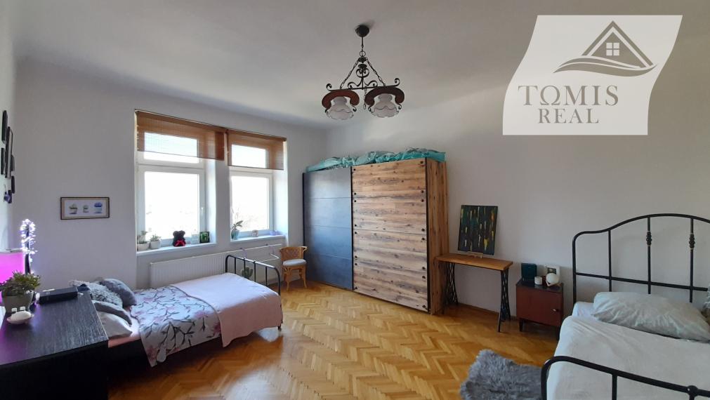 REZERVOVANÉ EXKLUZÍVNE ponúkame na predaj 2 izbový byt, 92m2 + loggia, Krivá ul.