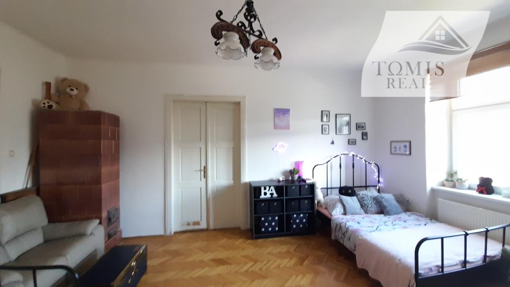 REZERVOVANÉ EXKLUZÍVNE ponúkame na predaj 2 izbový byt, 92m2 + loggia, Krivá ul.