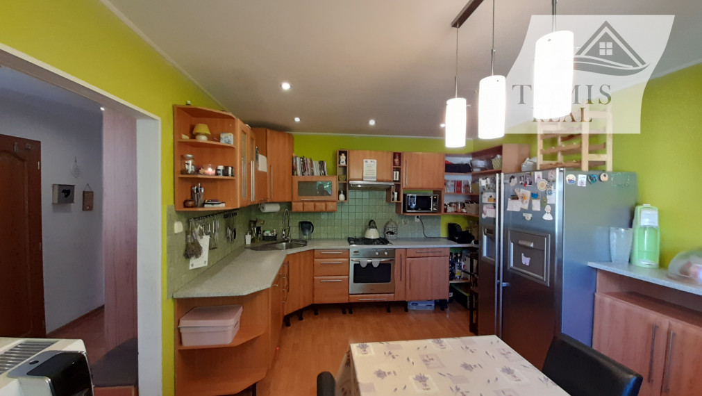 EXKLUZÍVNE veľkometrážny mezonetový 4-izbový byt, Nám. Oceliarov, Košice-Šaca