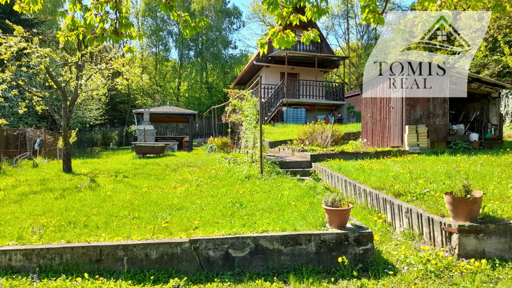 Na predaj 3 podlažná murovaná chata, Košické Olšany.