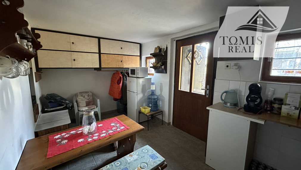 Na predaj 3 podlažná murovaná chata, Košické Olšany.