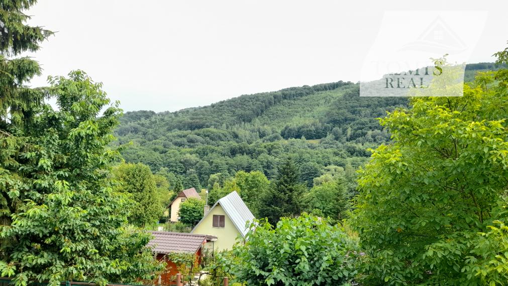 EXKLUZÍVNE 3 podlažná murovaná chata Medzev.