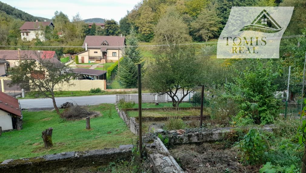 EXKLUZÍVNE na predaj stavebný pozemok, 303m2, Zlatá Idka