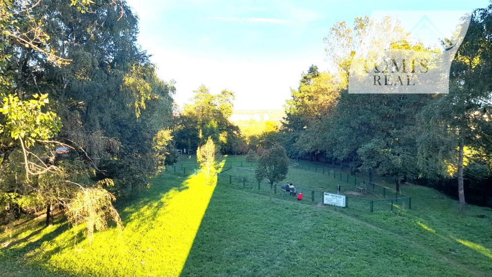 EXKLUZÍVNE v ponuke na predaj 2 izbový byt, sídl. Podhradová