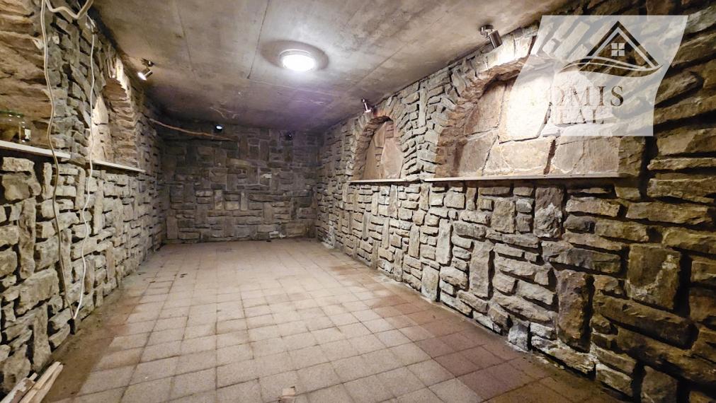 Chalupa v krásnej prírode  - JEZERSKO, ideálna pre podnikanie