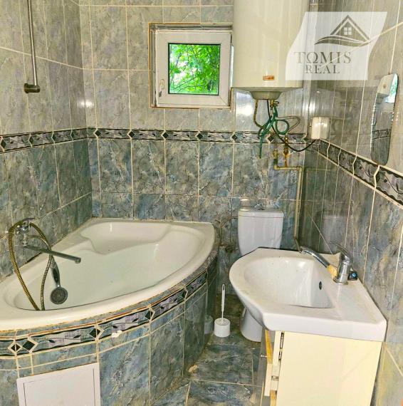 Rodinný dom v obci BUZICA s letnou kuchyňou