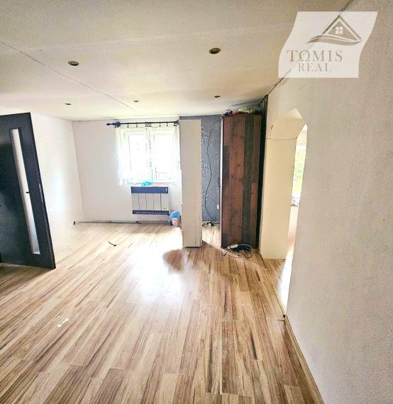 Rodinný dom v obci BUZICA s letnou kuchyňou