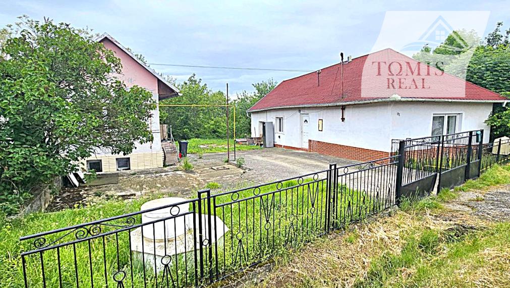 Rodinný dom v obci BUZICA s letnou kuchyňou