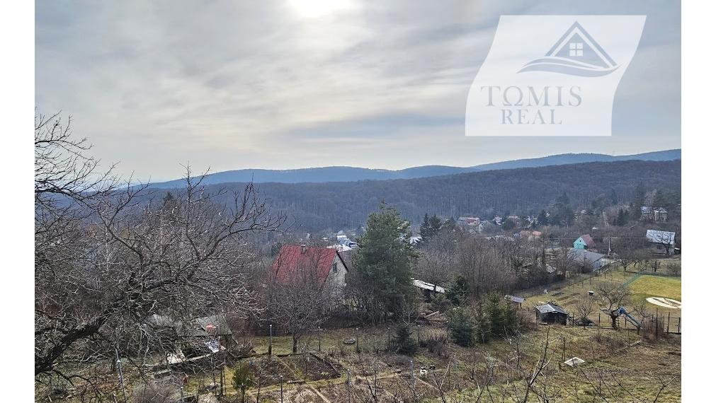 Murovaná chata KAVEČANY - VITALINA s výhľadom na okolitú prírodu