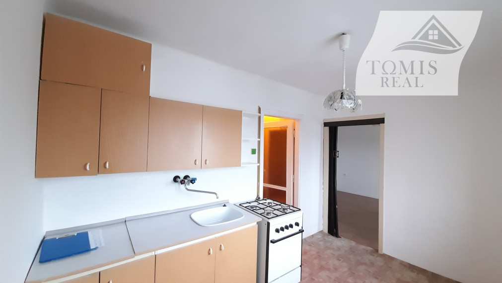 Na predaj svetlý 1 izbový byt, 34 m2 bez balkóna, Námestie oceliarov, Šaca