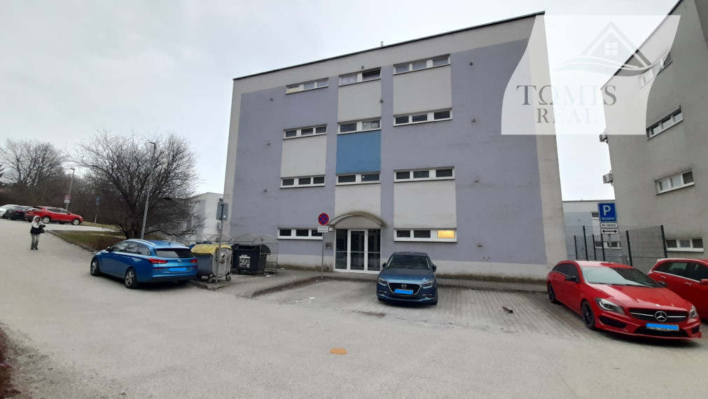 Na prenájom 2 izbový byt v lukratívnej lokalite Košice - Na hore