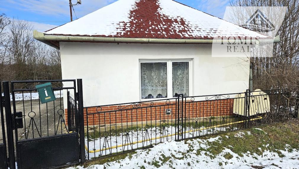 Rodinný dom v obci BUZICA s letnou kuchyňou