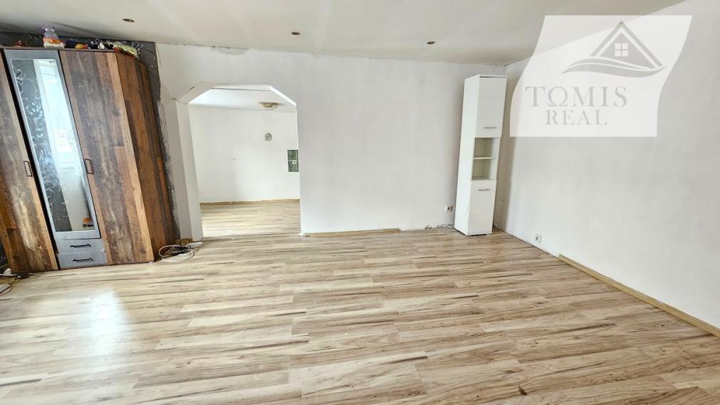 Rodinný dom v obci BUZICA s letnou kuchyňou