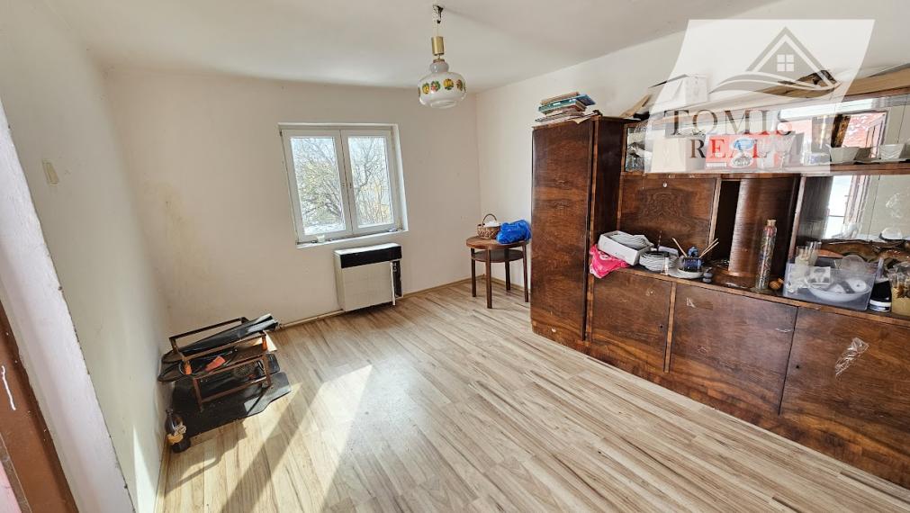 Rodinný dom v obci BUZICA s letnou kuchyňou