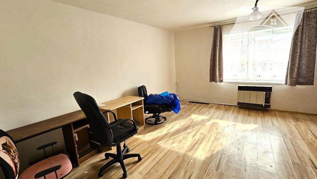 Rodinný dom v obci BUZICA s letnou kuchyňou