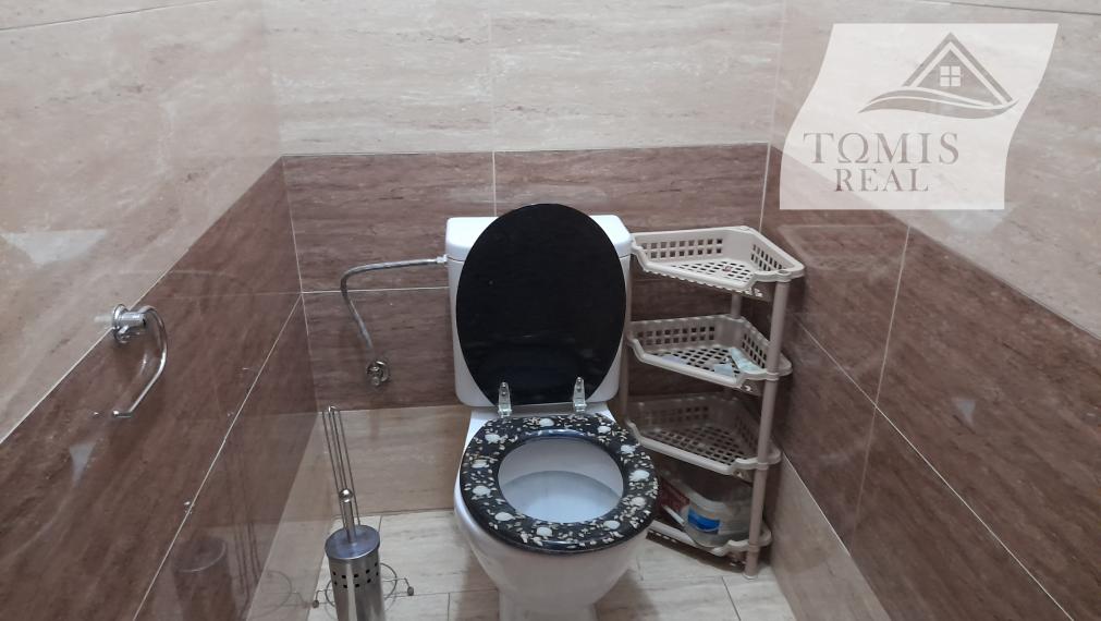 Ponúkame na predaj pozemok s novým domom v obci Poproč – skvelá investičná príležitosť!