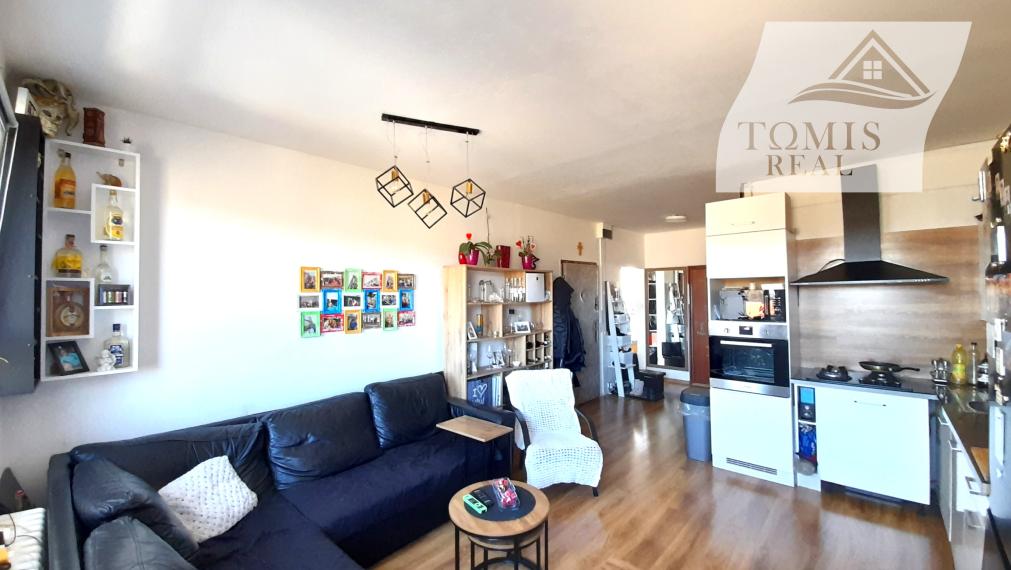 Ponúkame EXKLUZÍVNE na predaj 3 izbový byt, 64m2, sídlisko KVP.