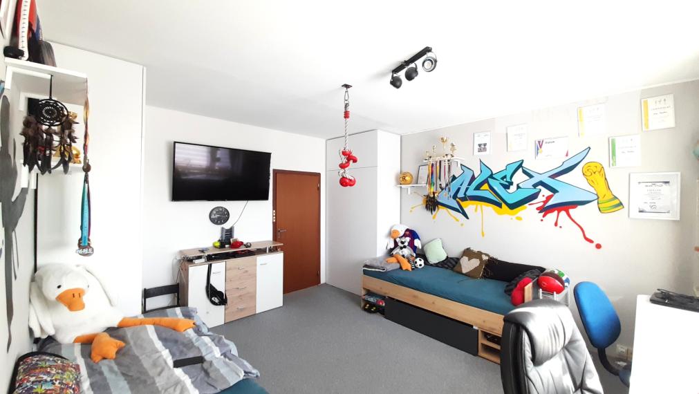 Ponúkame EXKLUZÍVNE na predaj 3 izbový byt, 64m2, sídlisko KVP.