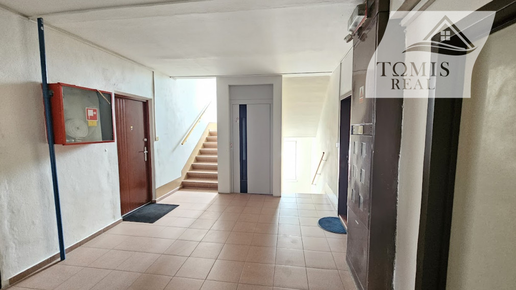 Garsónka s lodžiou, Kalinovská FURČA