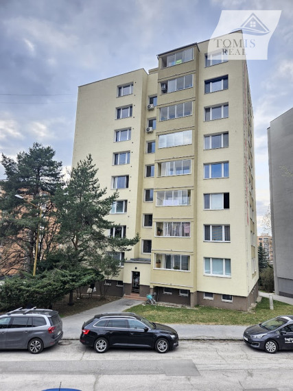 Garsónka s lodžiou, Kalinovská FURČA