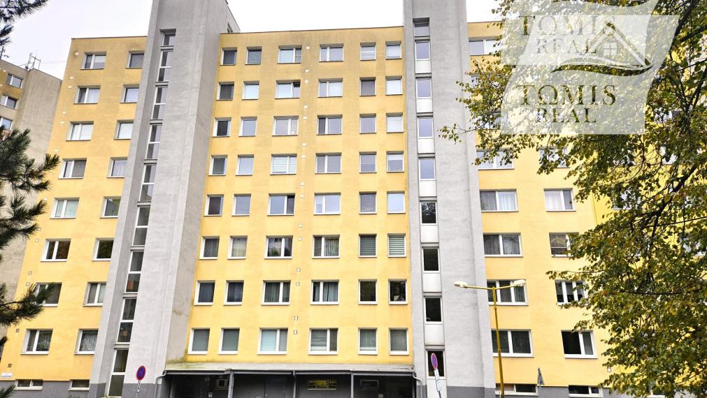 Ťahanovce, 4 izbový byt 80 m2, ideálny pre rodiny s deťmi