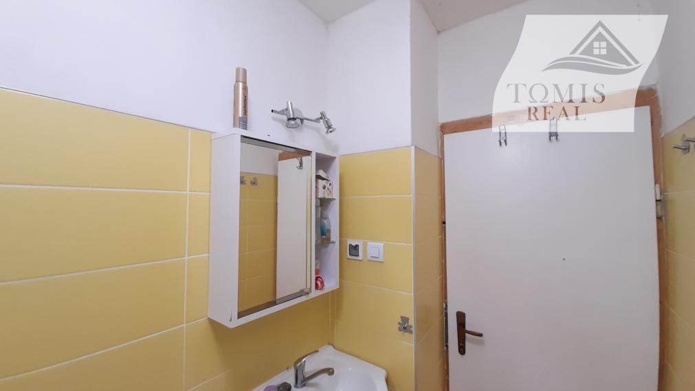 Hľadáte dokonalý rodinný prístav? 5-izbový tehlový dom s obrovským pozemkom v Myslave!