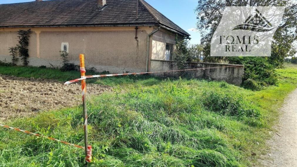 Starší vidiecky dom s veľkorysým pozemkom, tichá lokalita Mokrance