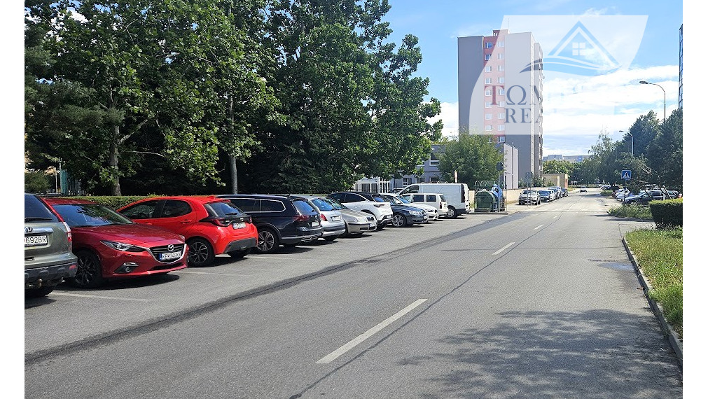 Pekný 3 izbový byt 70m2 s lodžiou a komorou pri OC Galérií Terasa