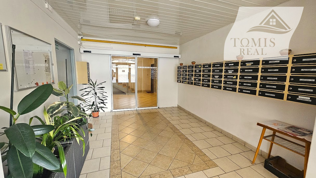 Pekný 3 izbový byt 70m2 s lodžiou a komorou pri OC Galérií Terasa
