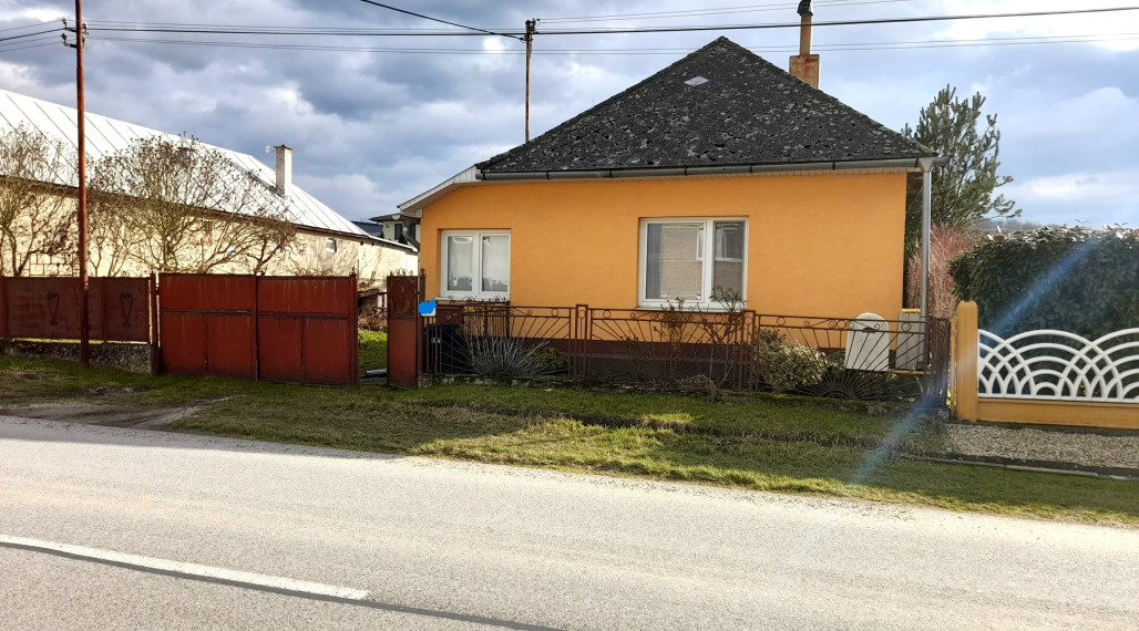 Na predaj rodinný dom 150 m2, Perín-Chym