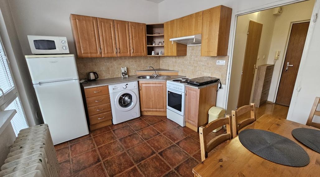 TERASA 1 izbový investičný byt, 2x lodžia v  tichej lokalite