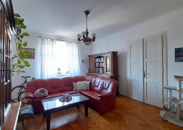 EXKLUZÍVNE ponúkame na predaj 2 izbový byt, 92m2 + loggia, Krivá ul.