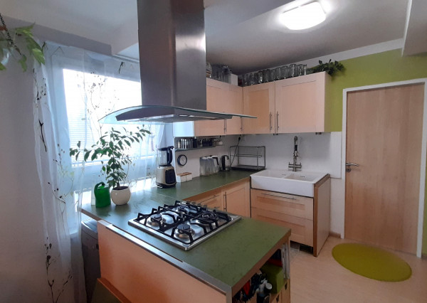Ponúkame na predaj 4 izbový byt, 68m2, sídl. Terasa, Hronská ul.