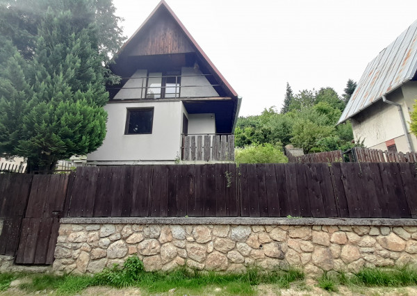 EXKLUZÍVNE 3 podlažná murovaná chata Medzev.