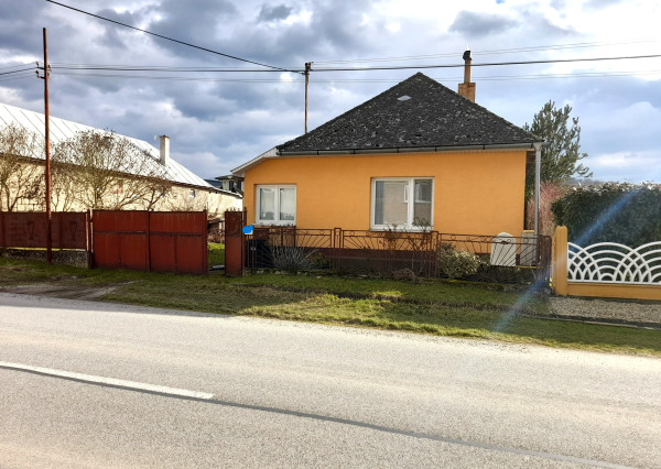 Na predaj rodinný dom 150 m2, Perín-Chym