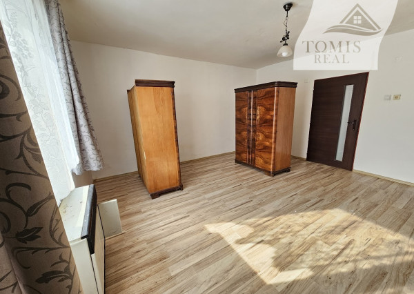 Rodinný dom v obci BUZICA s letnou kuchyňou