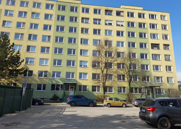 Predaj 3 izbový byt, 68m2 + 6m balkón, pražský typ, Staré Mesto