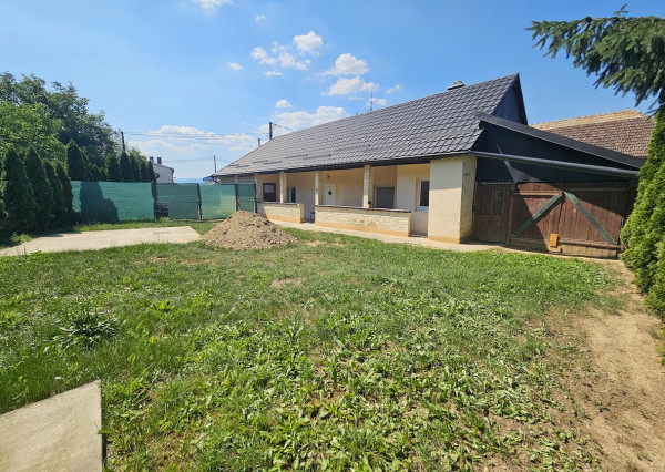 Rodinný dom na bývanie aj podnikanie, pozemok 515m2