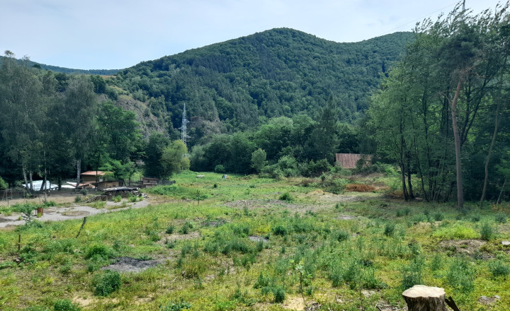 Na predaj pozemok v lone prírody - Ružín - fotografia 2