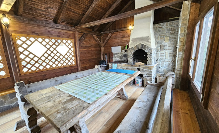 EXKLUZÍVNE chalupa v krásnej prírode  - JEZERSKO, ideálna pre podnikanie - fotografia 26