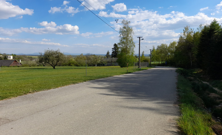 Predaj stavebný pozemok v Nováčanoch – investícia do vášho duševného zdravia! - fotografia 9
