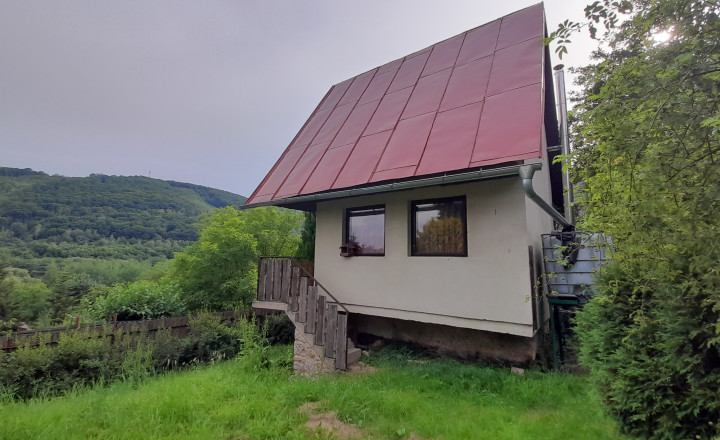 EXKLUZÍVNE 3 podlažná murovaná chata Medzev. - fotografia 9