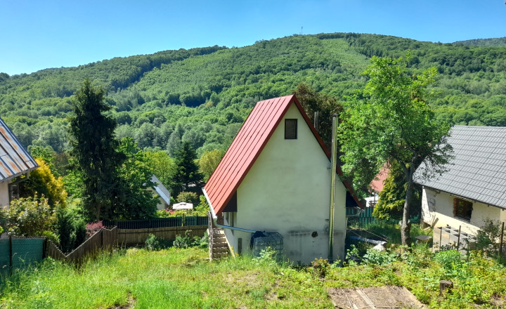 EXKLUZÍVNE 3 podlažná murovaná chata Medzev. - fotografia 10