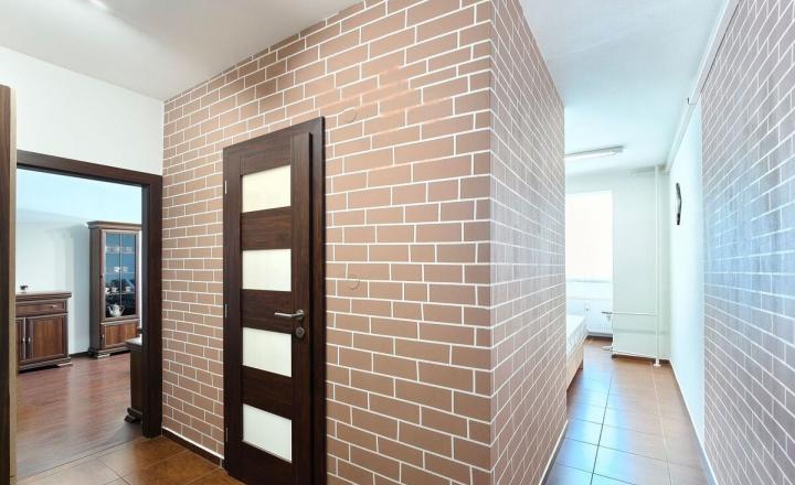 Na predaj 1,5-izbový byt s loggiou Košice-Juh, prerobený na 2 izbový - fotografia 1