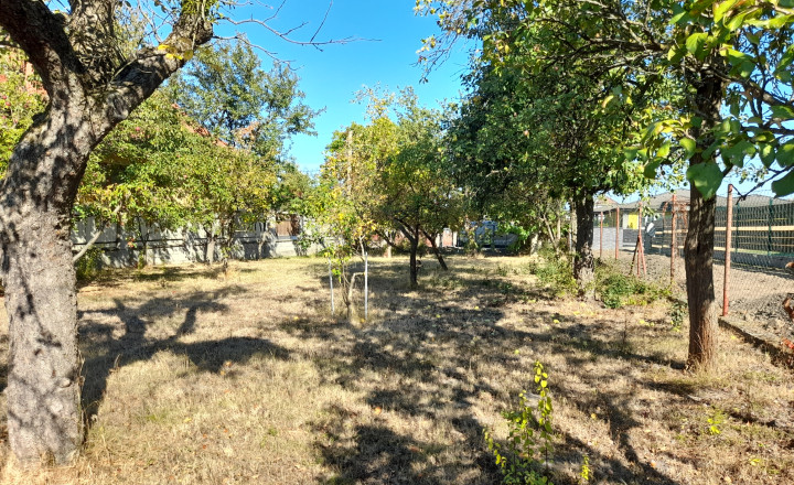 Ponúkame na predaj stavebný pozemok 650 m2, obec Ďurkov - fotografia 3