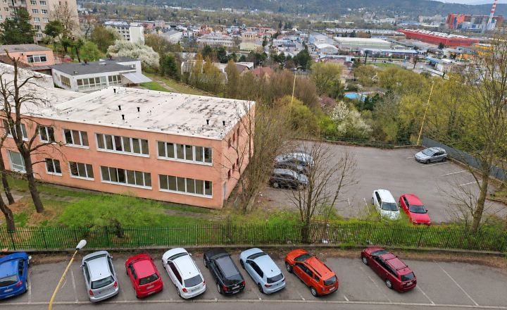Ponúkame  na predaj  3-izbový byt s lóggiou, sídlisko Železníky - fotografia 12